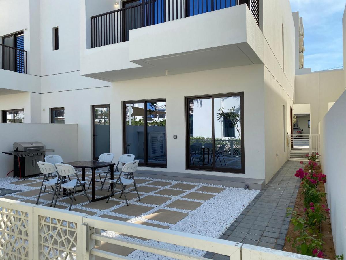 The White Villa Fujairah Buitenkant foto